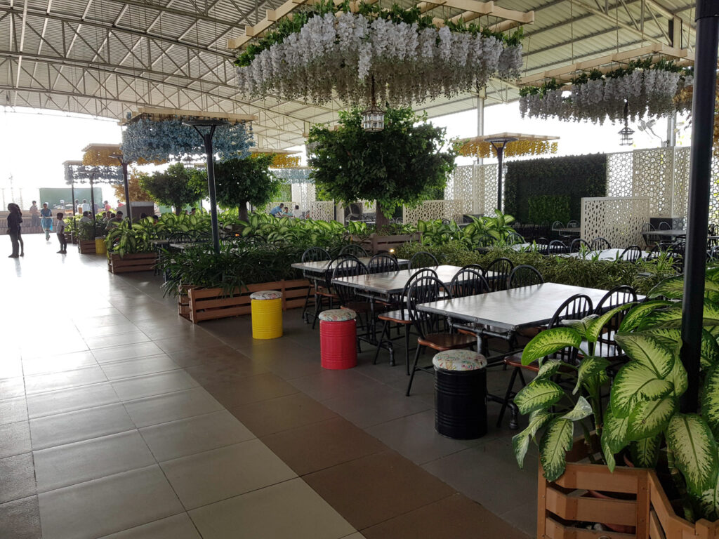 Breakfast Area, Surrounded by Plants - Mirasol Resort -Hayyaahere